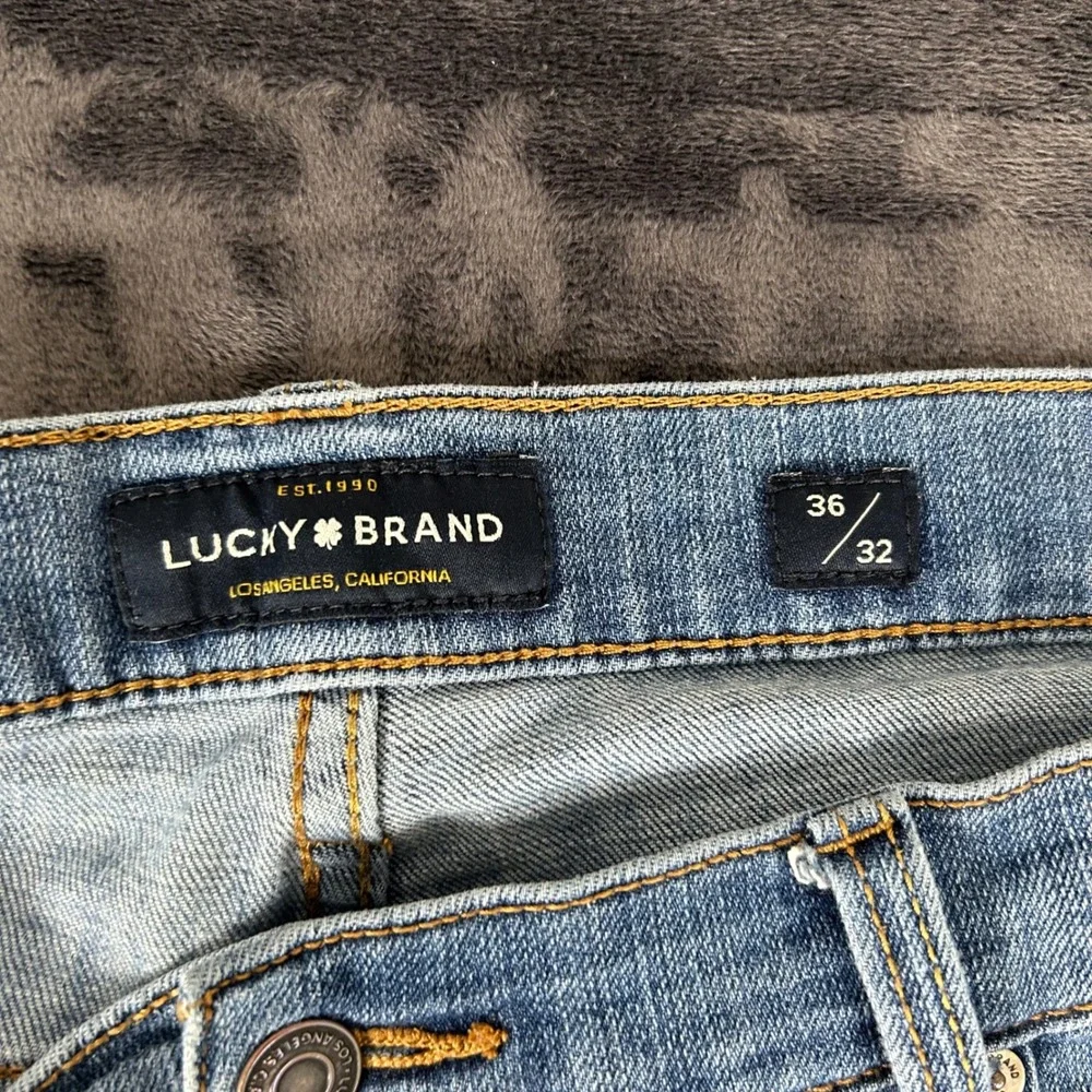 Lucky Brand 410 Athletic Slim Jeans Mens 36x32 Blue Medium Wash Denim 3259